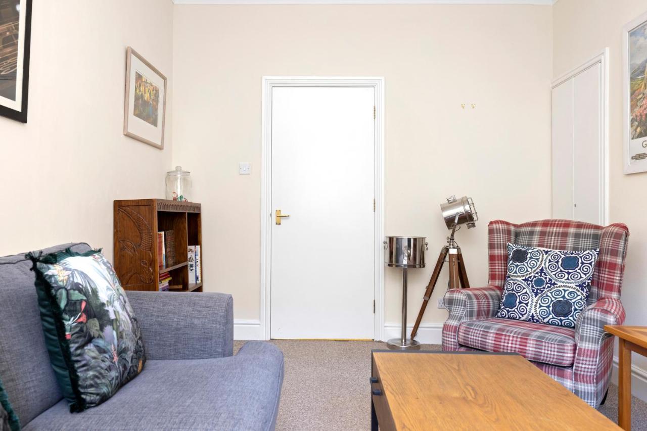 エディンバラJoivy Modern Flat On Rose Streetアパートメント エクステリア 写真